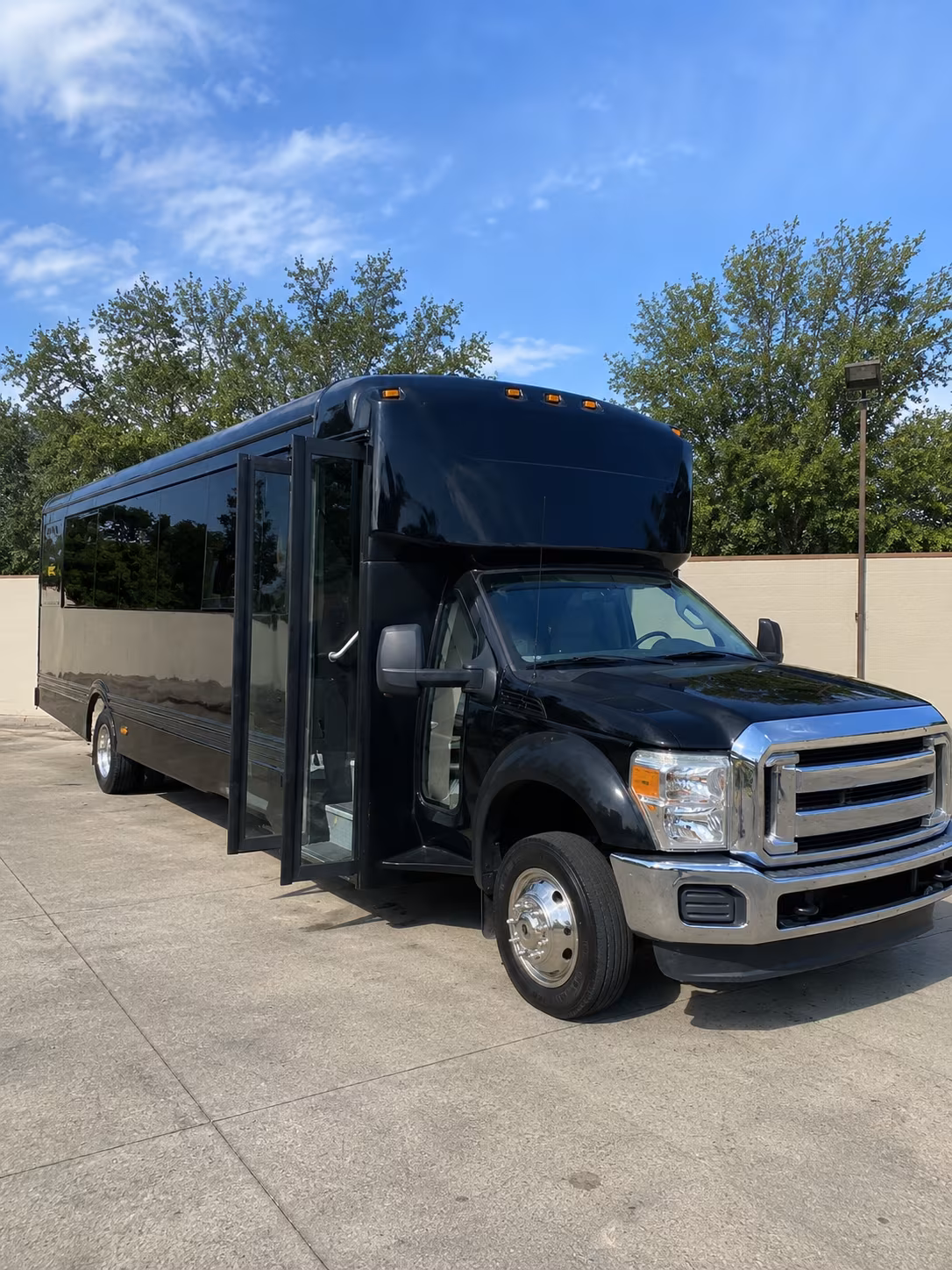 burlington 20 passenger party bus